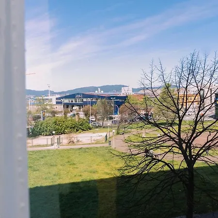 Luz Y Descanso Con Parking By *